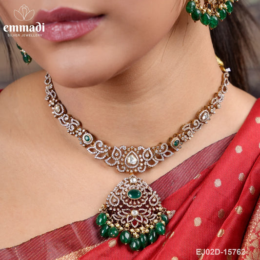 Avika Victorian Green Necklace
