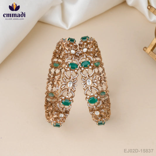 Devya Victorian Green Bangles