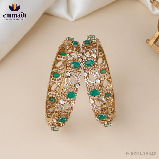 Dhuta Victorian Green Bangles