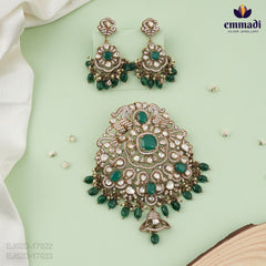 Samaiali Victorian Green Stone Pendant & Handcrafted Elegance Hangings