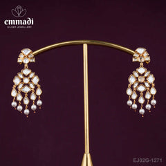 Deetya Moissanite White Hangings