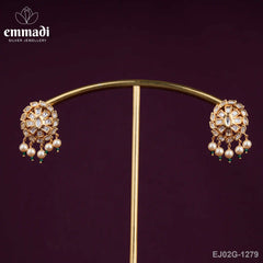 Deshna Stone White Studs