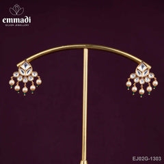 Dharma Moissanite White Studs