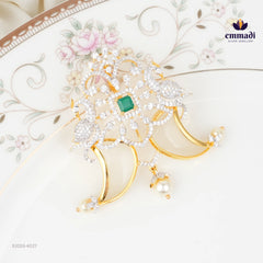 Yadita Puligoru Green Pendant