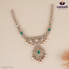 Kalpaka Victorian Green Necklace