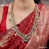 Manukha Victorian Green Long Necklace