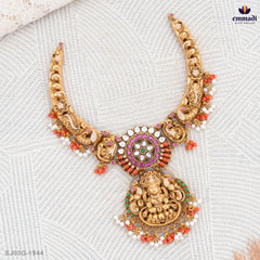 Elegant Polki and Kundan Nakshi Necklace and Jewelry Collection