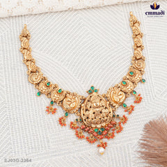 Pooja Kashyap’s Exquisite Silver Nakshi Necklace