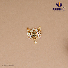 Sudeepa Nakshi White Pendant