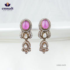 Ucathya Victorian Pink Hangings