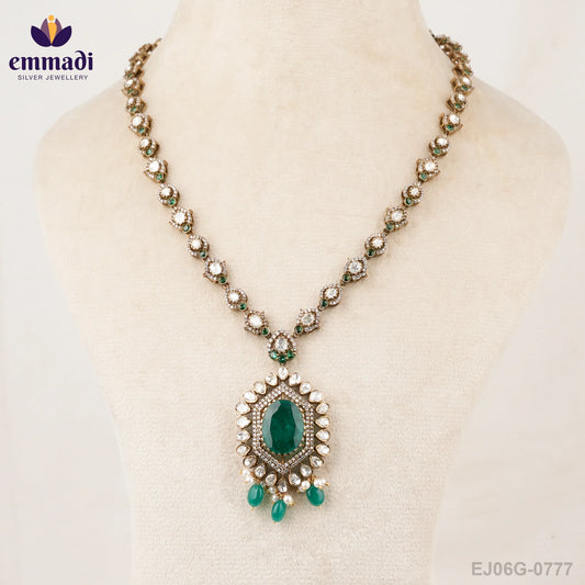 Avipriya Victorian Green Chain