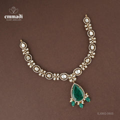 Bharaa Victorian Green Necklace