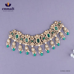 Chaahana Victorian Green Necklace