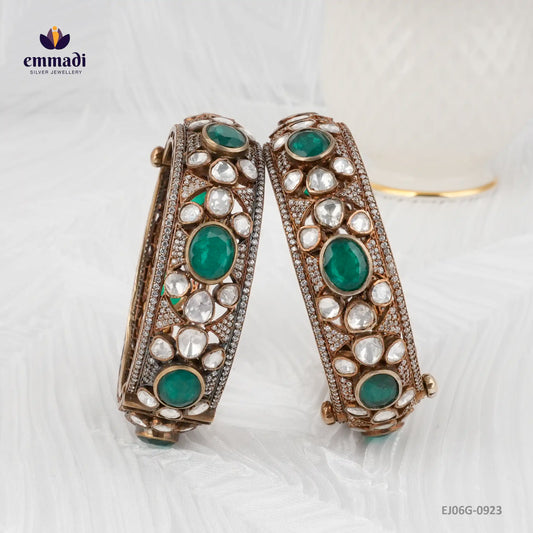 Chintana Victorian Green Bangles