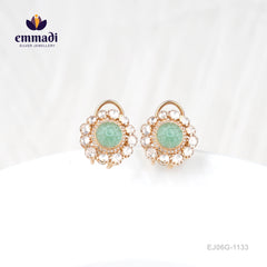 Dnyanada Moissanite Green Studs