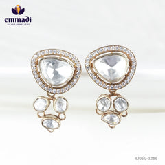 Ilakkiya Victorian White Hangings