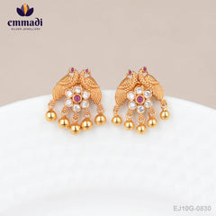 Sitinaka Stone Red Studs