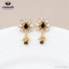 Arui Stone Black Studs