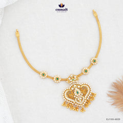 INIABHARATHI Exquisite Green Stone Necklace