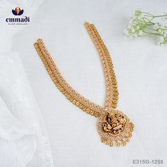 Camundi Kasulaperu White Long Necklace