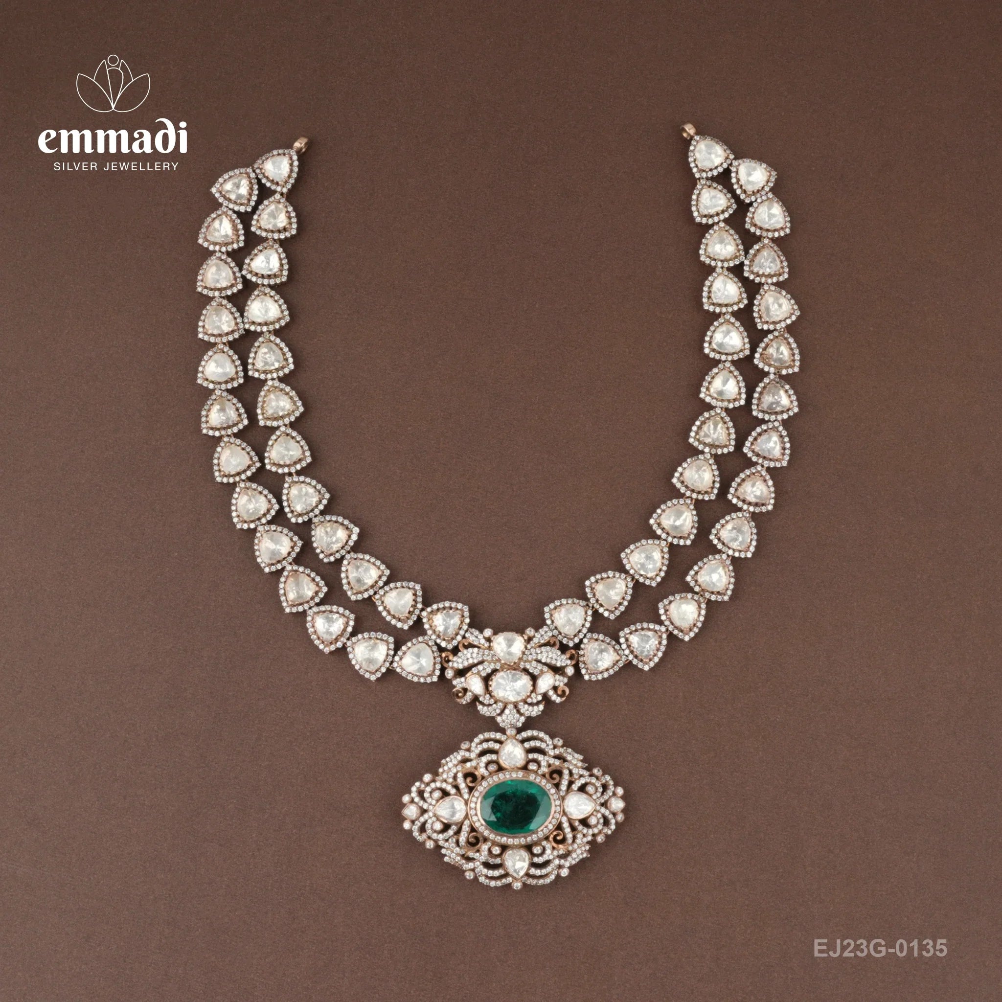 Savitri necklace deals