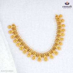 Krishna's Elegant Nakshi White Necklace
