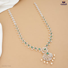 Arunthathi Long Necklace in Green