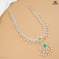 ARYAA Elegant Long Necklace in Green