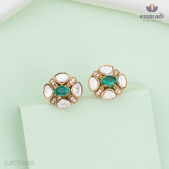 Swati Victorian Green Studs: Elegant Jewelry