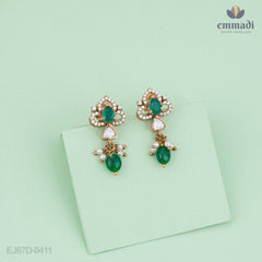 Shakti Pendant Victorian: Elegant Exquisite Green Beauty Hangings