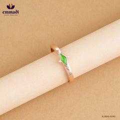 DARMA Elegant Green Stone Ring