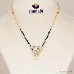 Parno Nallapusalu White Chain