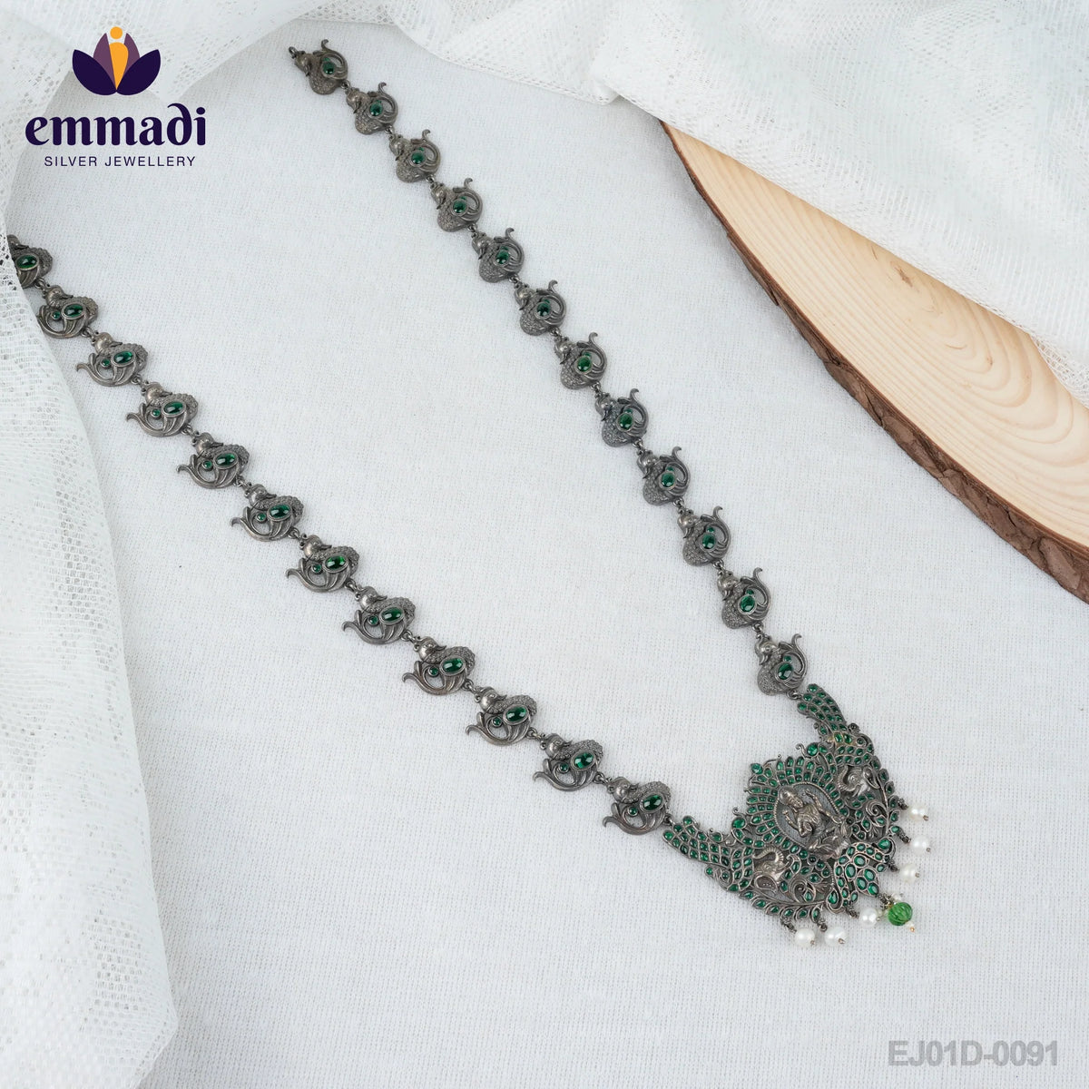 Aadya Vishnu's Long Necklace Oxidised Green