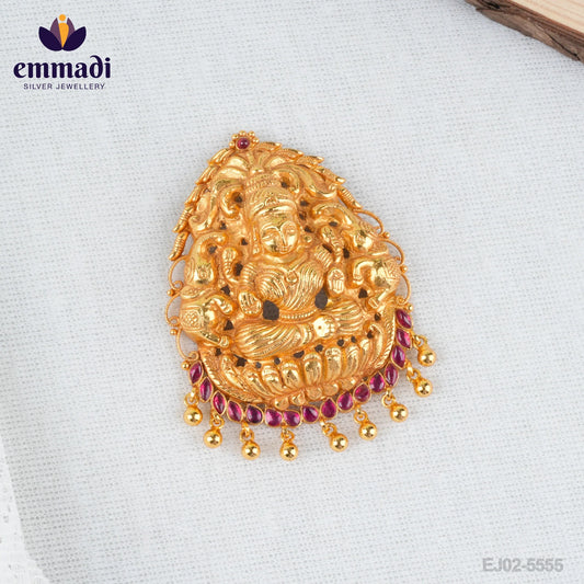 Anshita Nakshi Red Pendant: Handcrafted Luxury Jewelry