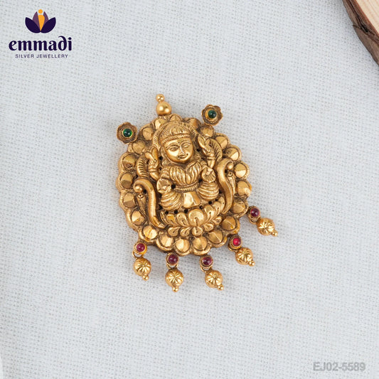 Anshula Nakshi Red Pendant: Handcrafted Luxury Jewelry