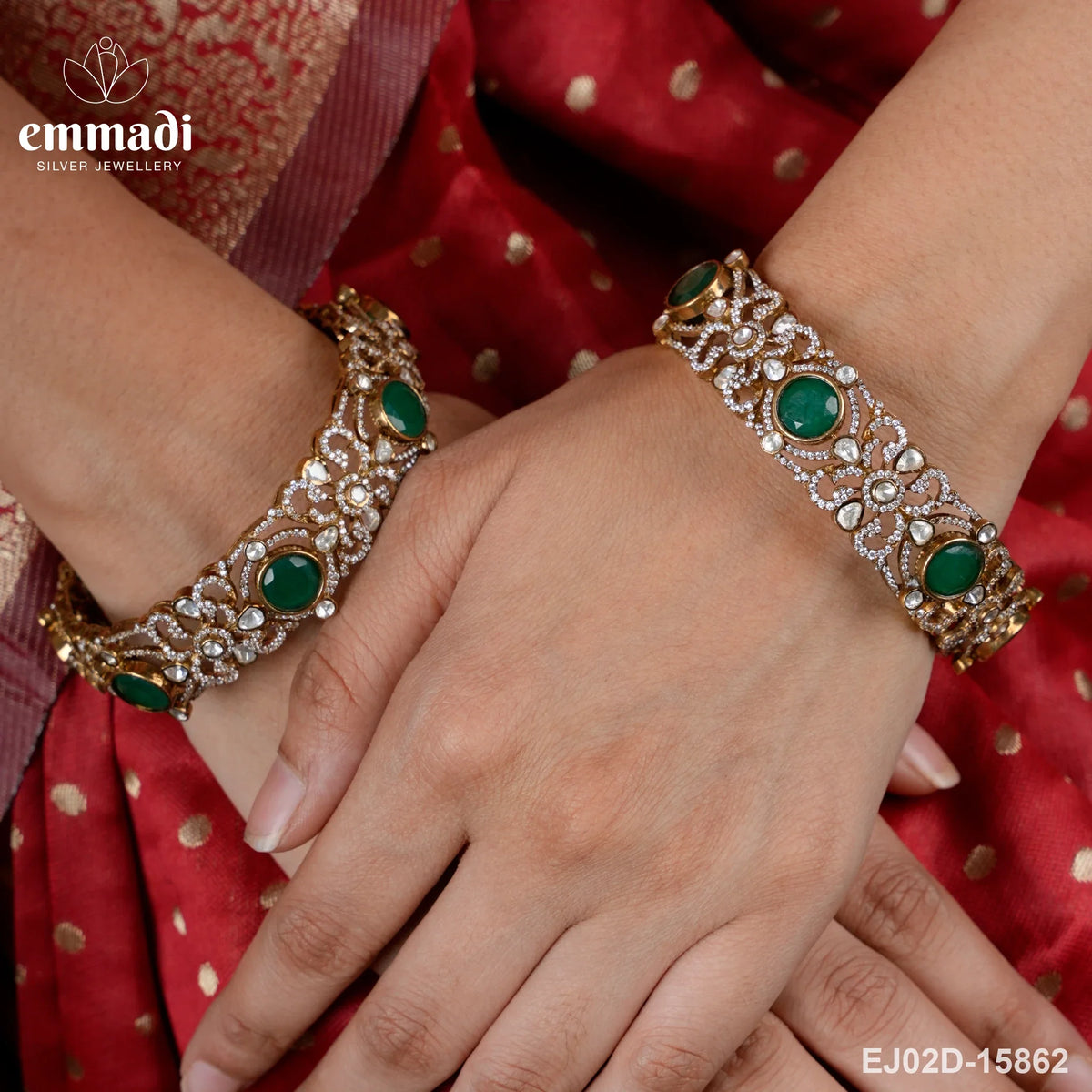 Disha Victorian Green Bangles