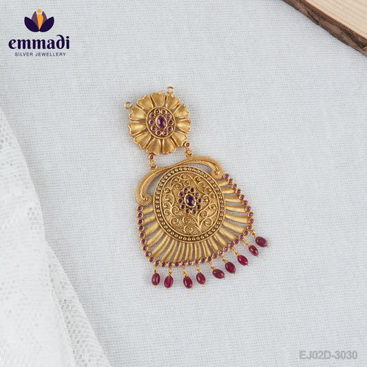 Anshula Nakshi Red Pendant: Handcrafted Luxury Jewelry