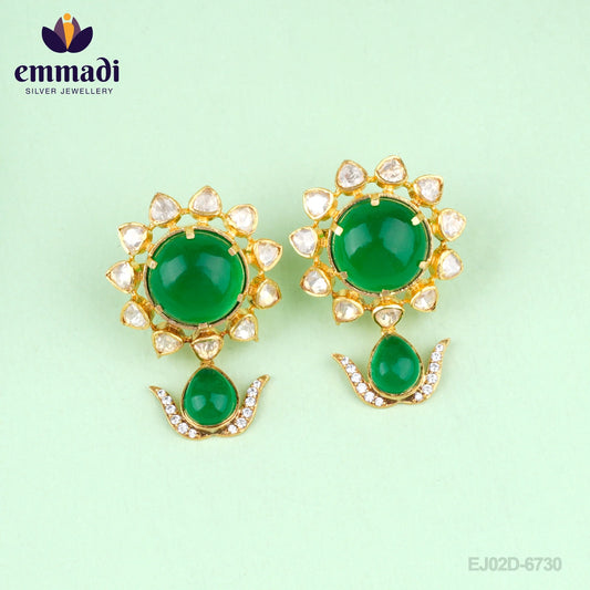 Akanksha Sarvam Handcrafted: Hangings Moissanite Green