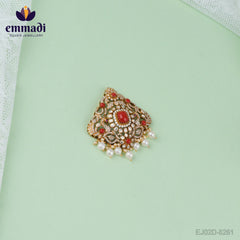 Archisha Hridaya Handcrafted Pendant: Victorian White
