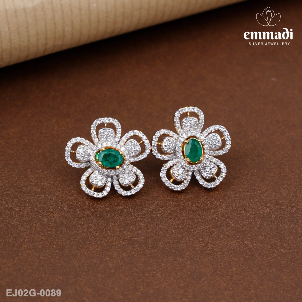 Nidra Premium Cz Green Studs