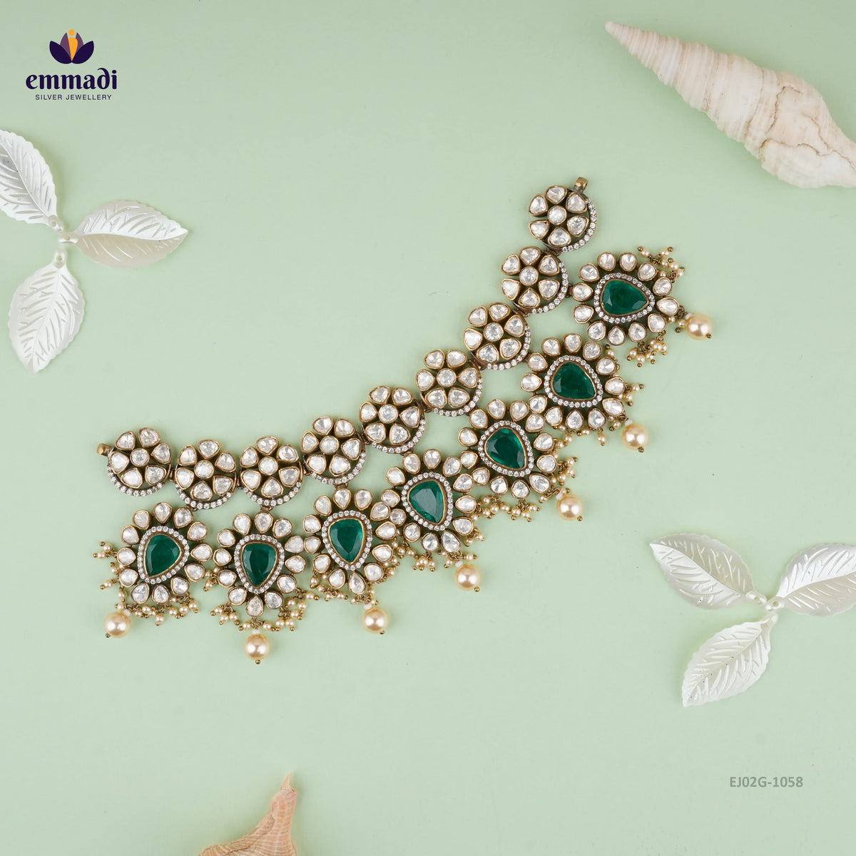 Bhraja Victorian Green Choker