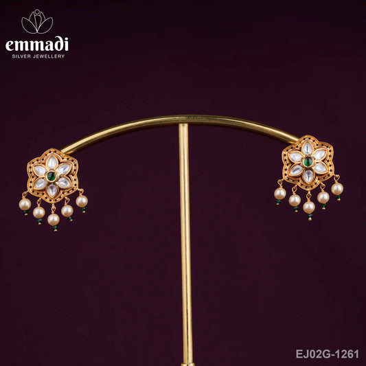 Debara Moissanite Green Studs