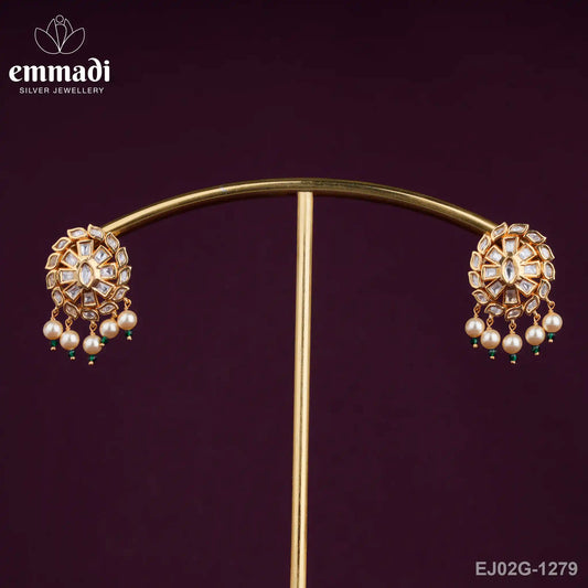 Deshna Stone White Studs
