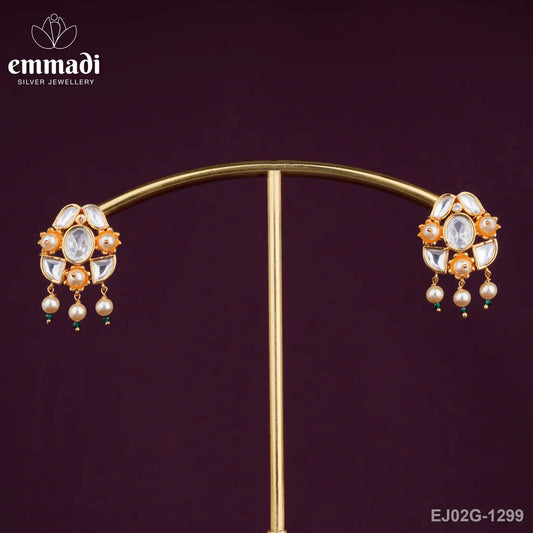 Devila Moissanite White Studs