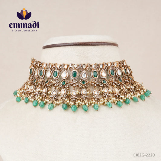 Kiruba Victorian Green Choker