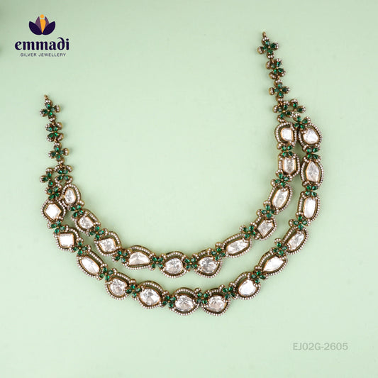 Navika Victorian Green Necklace