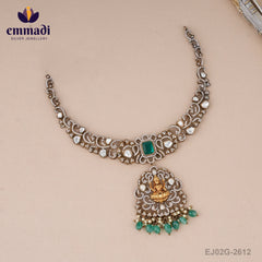 Nayana Victorian Green Necklace