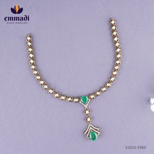 Rakhya Victorian Green Necklace