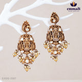 Suriya Victorian White Hangings