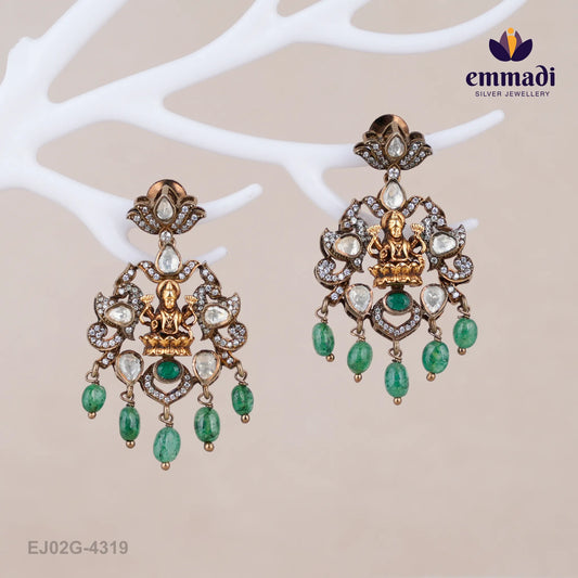 Ashwina Victorian Green Pendant